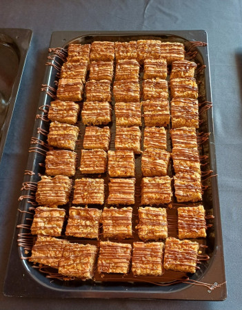 Nachspeise - Schoko-Nuss-Schnitte